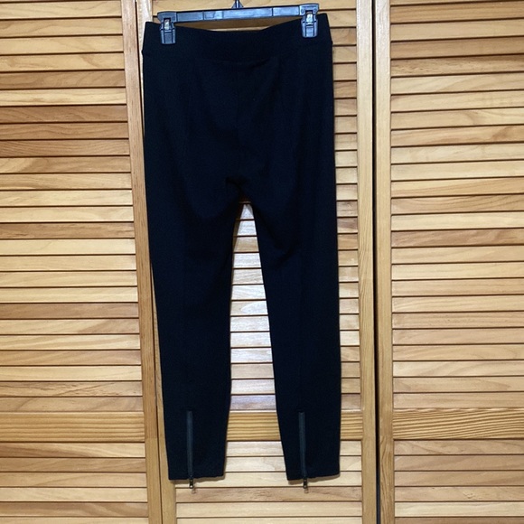 Cabi - Picture 3 of 9